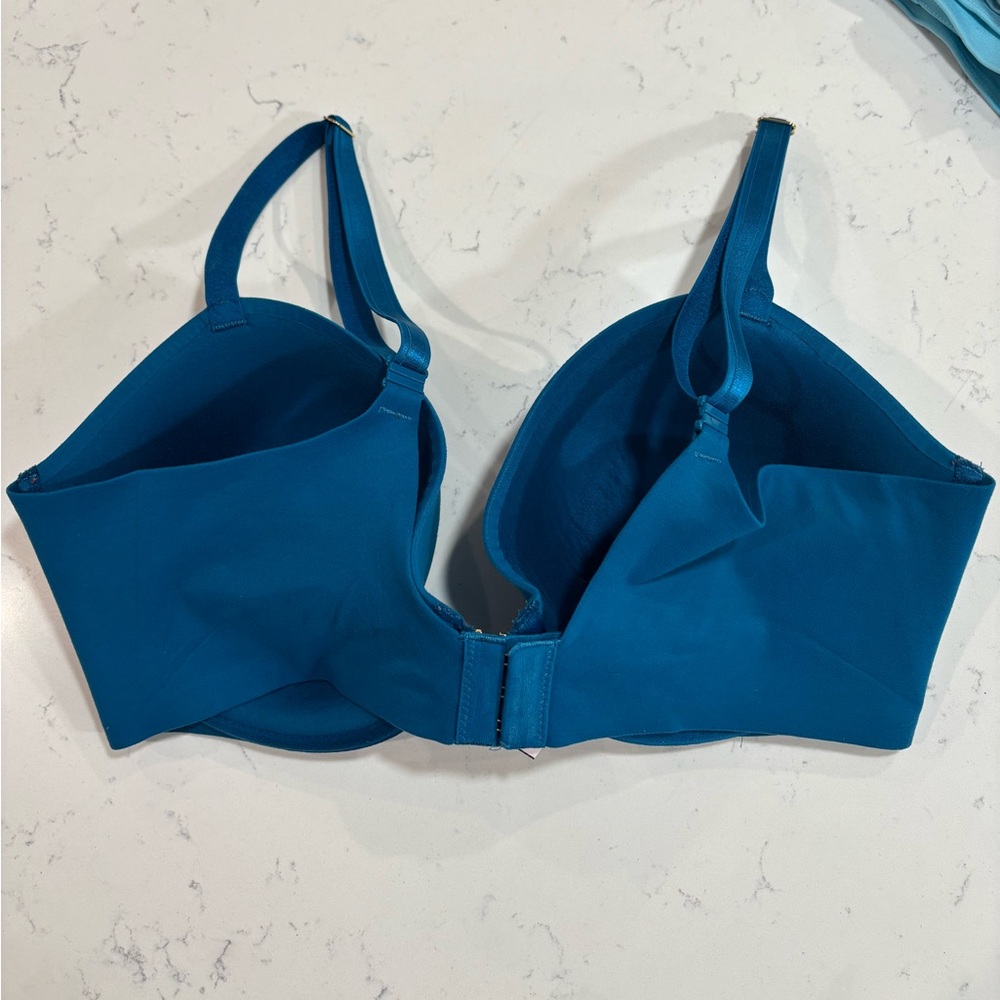 Love Cloud Smooth Lightly Lined Full Coverage Bra - image 2